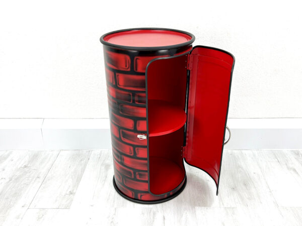 Seitenansicht "Vinc" Ölfass Barschrank in Backsteinoptik – Upcycling Möbel