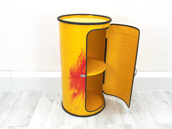 Seitenansicht "Vinc" Ölfass Barschrank in Flammenoptik – Upcycling Möbel