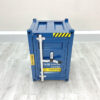 Kleiner blauer Schrank in Container Optik von Vorne mit